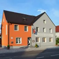 Goldener Schlüssel mit Gästehaus Sina, מלון בנורדלינגן
