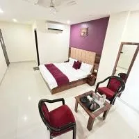 Hotel Exotica Haridwar, hotel sa Rāiwāla