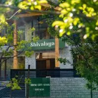 Snow City Stays - Shivalaya - Truly in Nature, hotel i Manāli