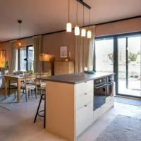 Designer Cabin With Guest House At Lake Mullsjö, viešbutis mieste Hjo