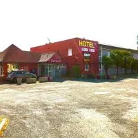 Enzo Hotels Nevers, hotel u gradu 'Challuy'