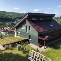 Haus Leenja, hotel v destinácii Beverungen