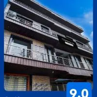 Super Townhouse by OYO Chandigarh Near PEC-PGI-PU Formerly Hotel Paradise, hotel v destinácii Čandígarh