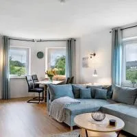 Ferienwohnung Glücksmomente、Habichtswaldのホテル