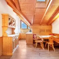 Hof am Schloss Apartement Zirm – hotel w mieście Prato allo Stelvio