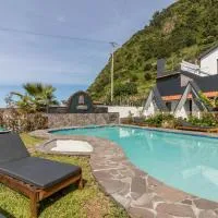 Palmeira House - Fernandes Cottage โรงแรมในปอนตาเดลกาดา