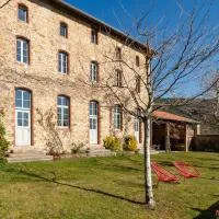 La Chastanha, hotel em Saint-Symphorien-de-Mahun