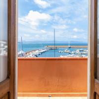 Casa Spiaggia Molo 2, hotel a Isola Rossa