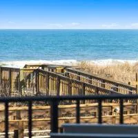 Boardwalk Breeze Oceanfront Pool Villa, hótel í Carolina Beach