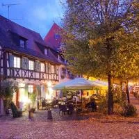 Gästehaus Siebter Himmel, hotel v destinaci Burkheim
