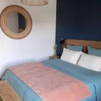 Gite Le Cozy, готель у місті Val-au-Perche