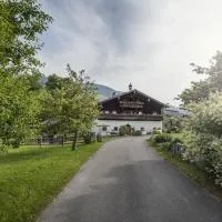 Chalet Wolfbachgut: Taxenbach şehrinde bir otel
