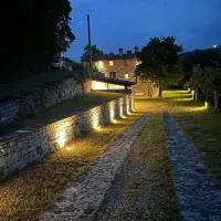 La casa della nonna, hotel Serramazzoniban