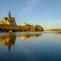 Le Balcon De Loire, hotel v destinaci La Chapelle-sur-Loire