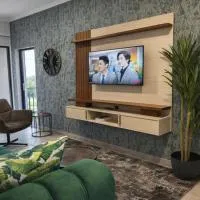 Luxury City Apartment The Habitat Gaborone, hotel u gradu 'Gaborone'