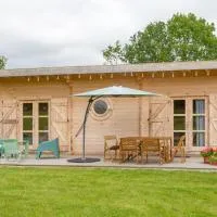 Chalet 4 pers Landeleau 2kms canal, hotel a Landeleau