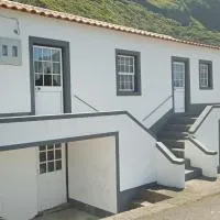 Casa do Avô Almeida, hotel v destinaci Lajes das Flores