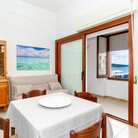 Casa Spiaggia Molo 1, hotel a Isola Rossa