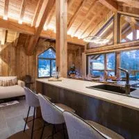 Chalet-Spa Le Cervin, Hotel in Valloire
