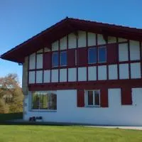 Charmant appartement à Ainhoa, hotel a Aïnhoa