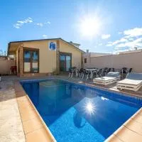 Casa Faro، فندق في Camarles
