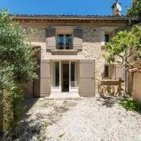 Mazet de Cabrières Gordes, Clim, hotel di Cabrières-dʼAvignon