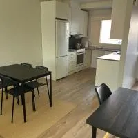 Bright & Cozy 2BR in Central Närpes with easy 24h Check-in, khách sạn ở Finby