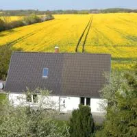 Kleines Haus am Feld, hotell sihtkohas Rehna