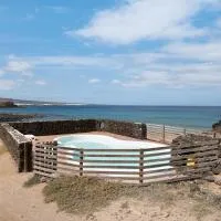 Playa Marina Eco Bungalow Ocean, hotelli kohteessa Arrieta