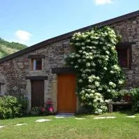 Chambre d'hôtes La Framboisine, hotell i Bourgvilain