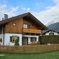 Bletschers Hoamat, hotel u gradu Mitenvald