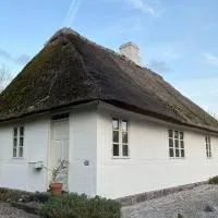 Idyllic Countryside Home Close To Baltic Sea, hotel em Nykøbing Falster