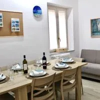 Appartamento a 5 minuti dal mare con terrazza e parcheggio privato, hotel em Falerna