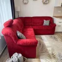 Laza Fotel Apartman، فندق في بيكيسكسابا