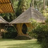 The Kul Kul Farm, hotel en Bringkit