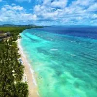Beachside cozy House Staycation Panglao Bohol, hotel em Dauis