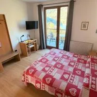 Albergo Stella Alpina, hotel u gradu Teno