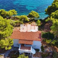 villa Blu: Beachfront home with amazing view, hotel Vurvur&uacute;ban