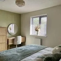 Little Olive - Beautiful 1 Bed House with Garden, khách sạn ở Didcot