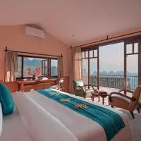Ha Giang Aya Lodge by Localvietnam, hotel di Dồng Văn