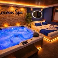 COCOON SPA-4 Pers-Jacuzzi-Parking-Jardin-Clim-Colmar, hotel a Holtzwihr
