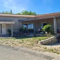 Viesnīca Maison provençale sur les hauteurs de Goudargues pilsētā Goudargues
