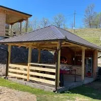 Vikend kuća Štavljanin Lopatnica, hotelli kohteessa Cudak