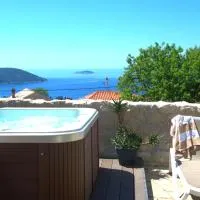 Heritage house Stone Orchard, near Dubrovnik, hotel di Orasac
