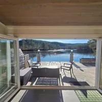 Hamsun Panorama med sauna, מלון בÅmli