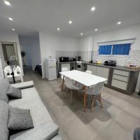 Departamento 3 ambientes a estrenar a 3 cuadras de la playa con cochera, hotel em Mar del Plata