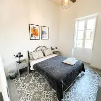 Iris -Paola Modern Townhouse, hotel u gradu Paola