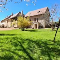 Gite 1 Les Perrières 6 personnes Bourgogne Maison entre Autun et Le Creusot TGV Maymard Yannick, hotel v destinácii Antully
