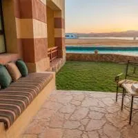 Marsa Alam Marina Studio in Port Ghalib with Pool and Beach, khách sạn ở Marsa Alam