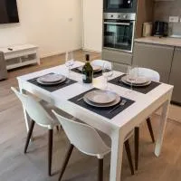 Modern luxury nest within walking distance of Lake Como: Tremezzo'da bir otel